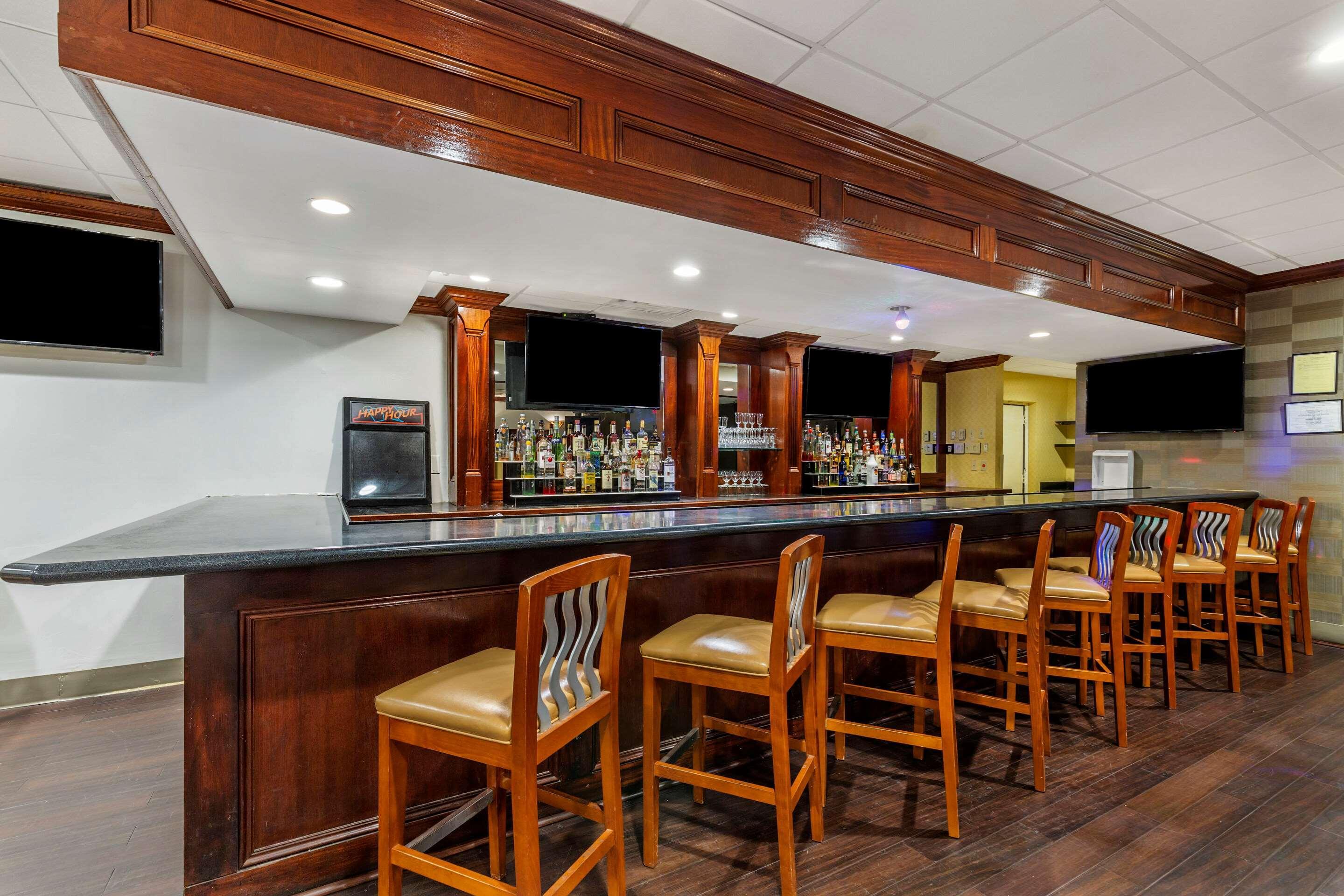 Quality Inn Windsor Mill Ngoại thất bức ảnh