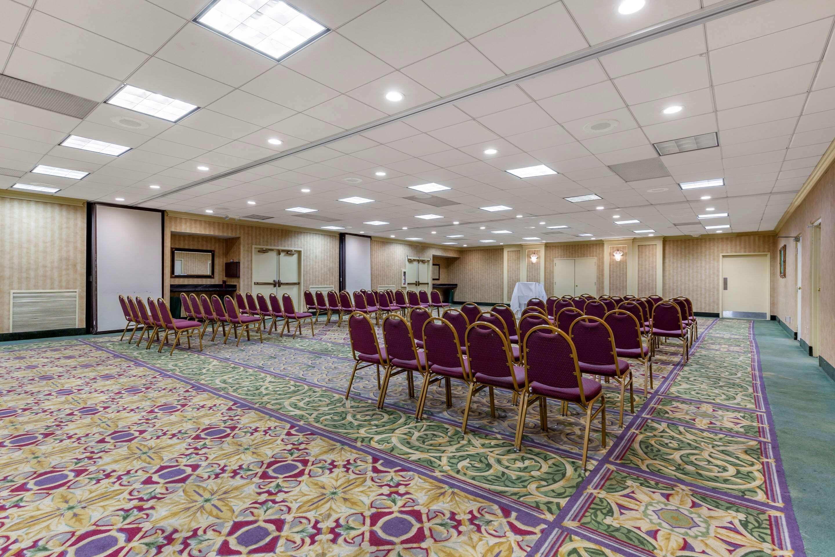 Quality Inn Windsor Mill Ngoại thất bức ảnh