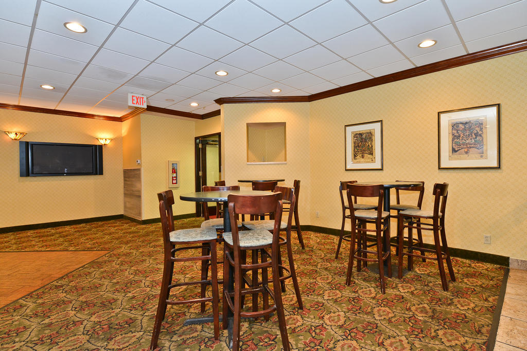 Quality Inn Windsor Mill Ngoại thất bức ảnh