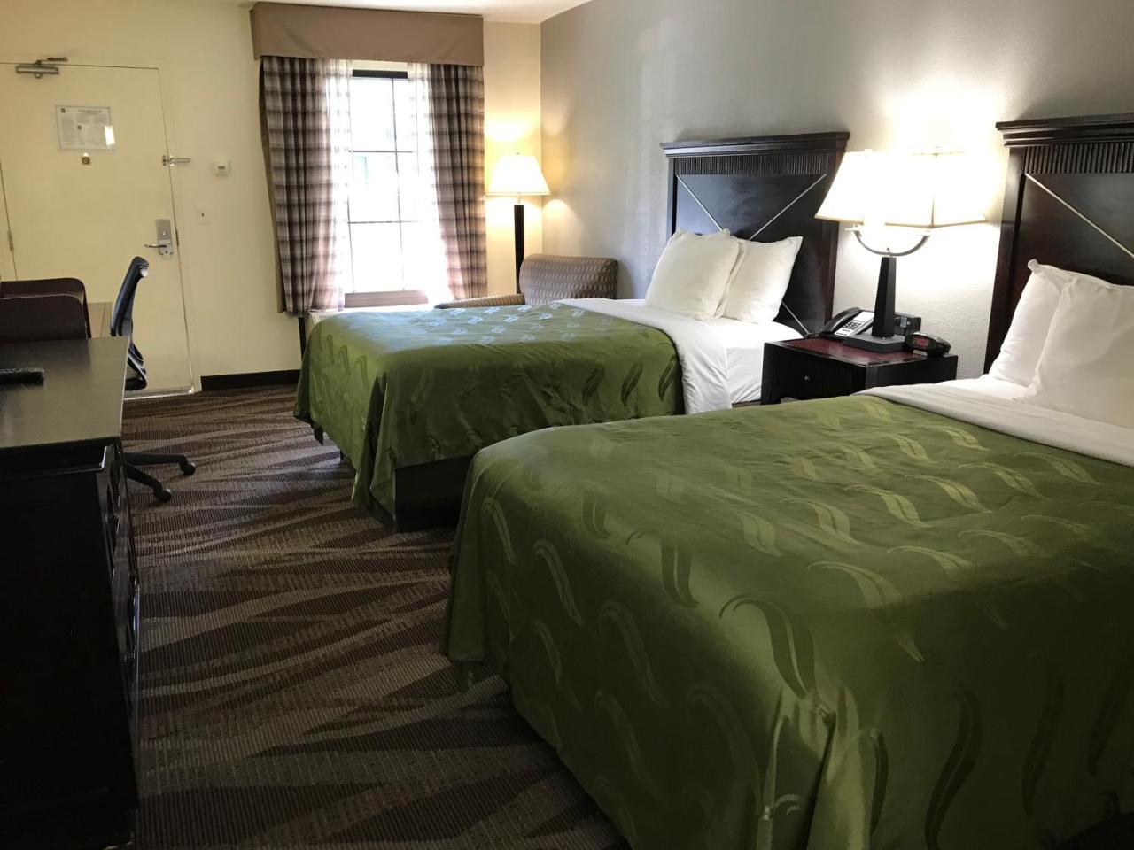 Quality Inn Windsor Mill Ngoại thất bức ảnh